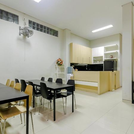 Reddoorz Near Samarinda Central Plaza Екстериор снимка
