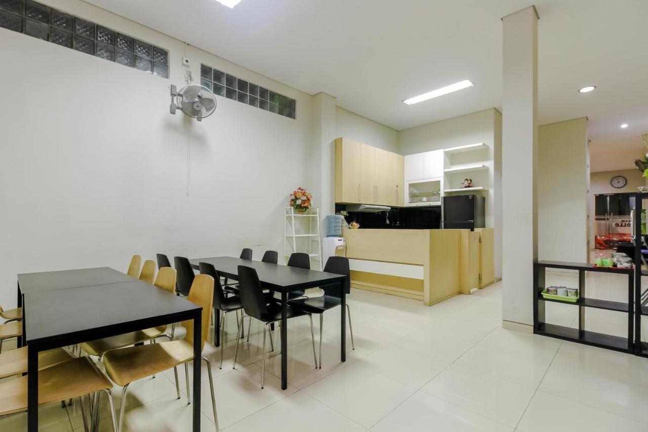 Reddoorz Near Samarinda Central Plaza Екстериор снимка