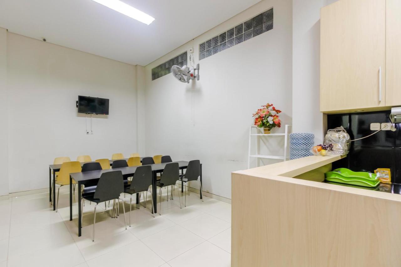 Reddoorz Near Samarinda Central Plaza Екстериор снимка