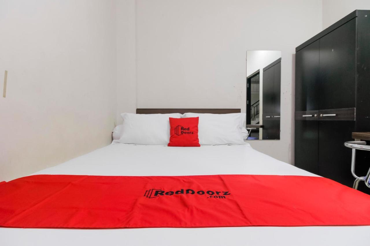 Reddoorz Near Samarinda Central Plaza Екстериор снимка